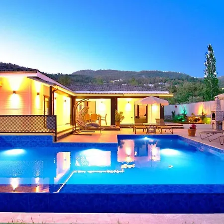 İslamlar 2 Bedroom With Private Pool *