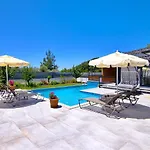 İslamlar 2 Bedroom With Private Pool *