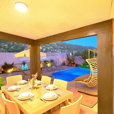 İslamlar 2 Bedroom With Private Pool *